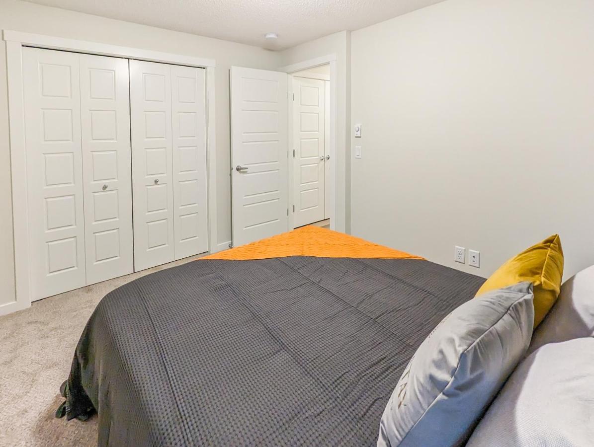 Globalstay New Apartments In Cranbrook Free Street Parking YYC Dış mekan fotoğraf